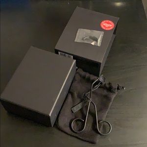 Surratt reliever lash curler with box